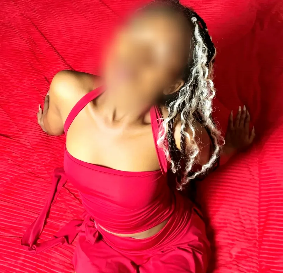 Selin, 23