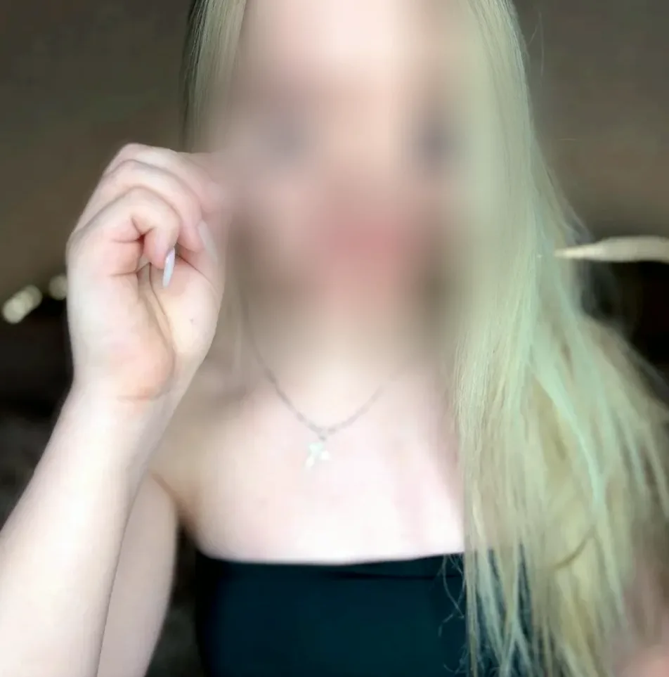 Yvonne, 21